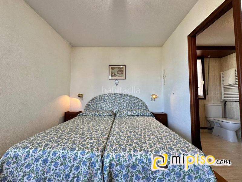 Foto f9f57494-9992-4c82-aa65-07824798a355. Pis amb calefacció a Zona Playa Laredo