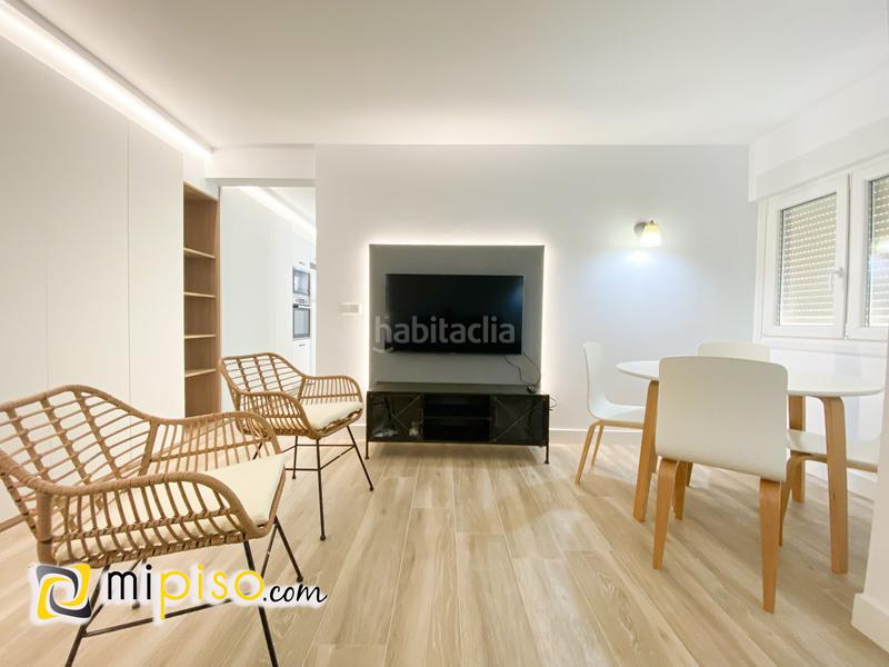 Foto 1960787f-337b-4752-a9e9-853e17079fef. Pis a Zona Playa Laredo