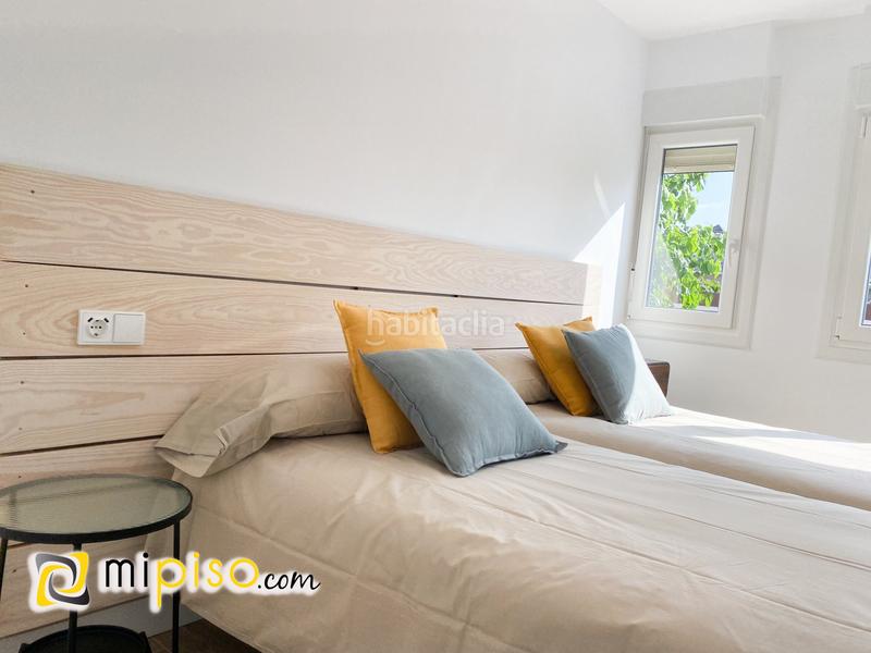 Foto 5ef09a18-250f-452d-9272-f0f7e27e19e0. Pis a Zona Playa Laredo