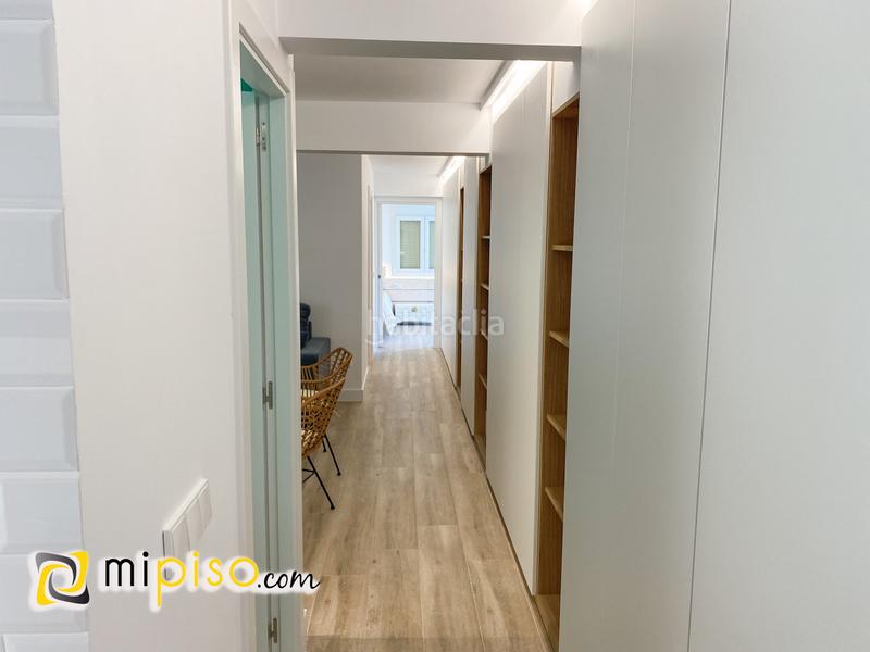 Foto 704191a7-f04f-4fed-991f-36a230f3d971. Pis a Zona Playa Laredo