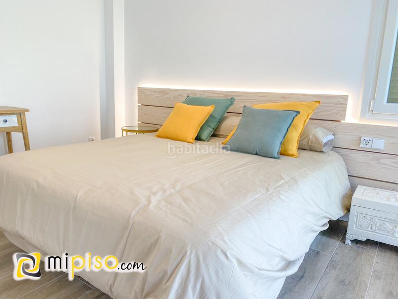 Foto cf24dcc0-2ace-4d32-bef6-300007d02e25. Pis a Zona Playa Laredo