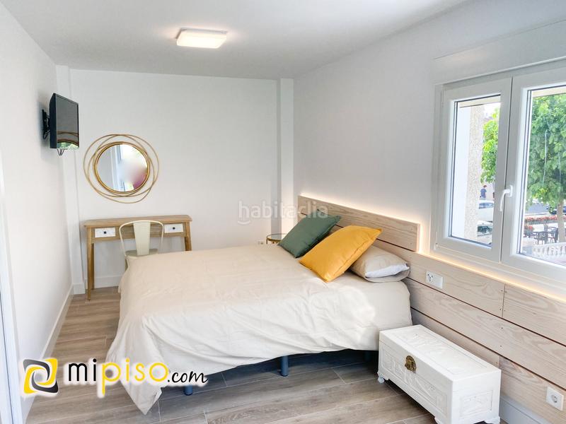 Foto e4b3674b-57a4-4748-ba07-d02ee78f06d5. Pis a Zona Playa Laredo