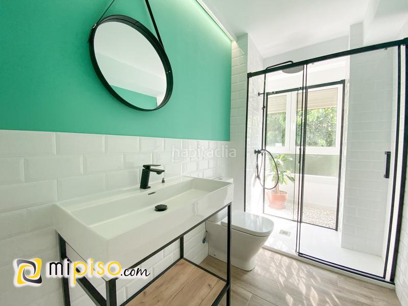 Foto f329217e-f013-4818-a04e-a4d5e151dff3. Pis a Zona Playa Laredo