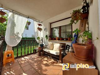 Chalet in Argoños. Pareado en argoños cantabria les presentamos este pareado, ubica