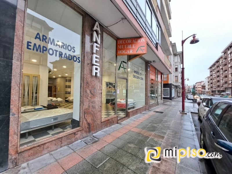 Foto d4116063-0d91-4e21-a26f-abd1a0bc9463. Local comercial a Centro Laredo