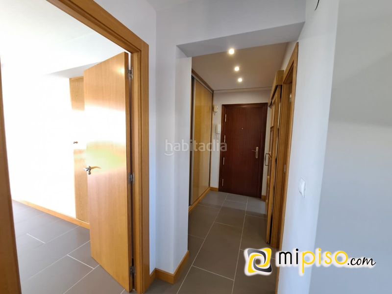 Foto 284c69fe-ec60-408c-906a-a3edbd1fbcae. Lloguer pis a El Puntal Laredo