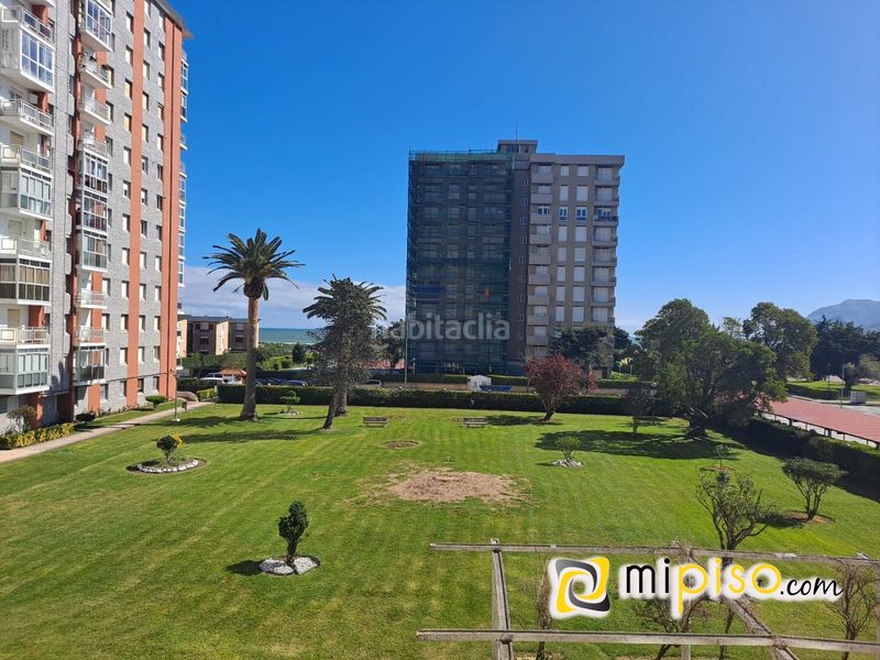 Foto e9abd28e-230e-4c62-befb-bfa75dd9e1cc. Rent flat in de la libertad 80 in El Puntal Laredo