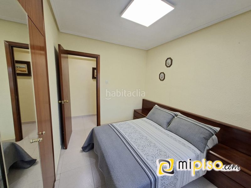 Foto 0e7630d9-c840-43bf-a399-d7893032f983. Lloguer pis a Zona Playa Laredo