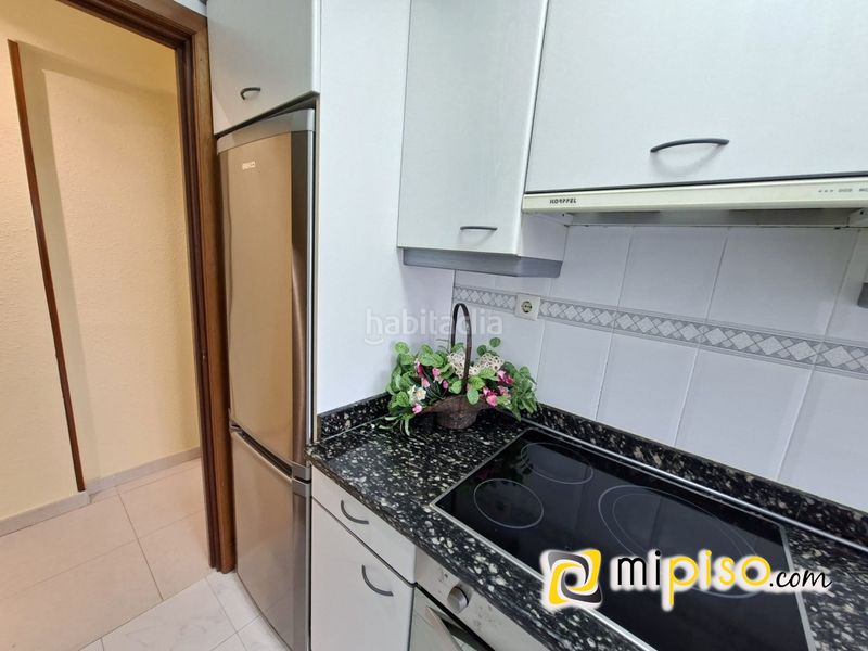 Foto 2bd06377-1dd5-4139-98ff-f90a20b18bbd. Lloguer pis a Zona Playa Laredo
