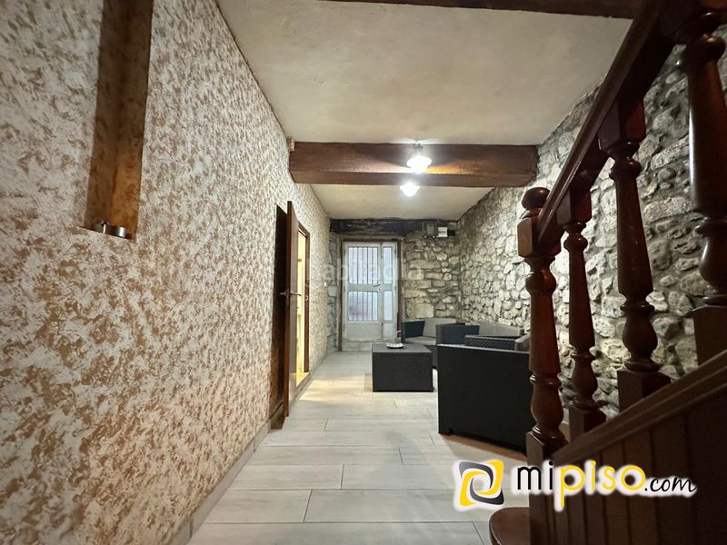 Foto 66ce8a41-dd8b-482d-ba26-0f01bba3f60e. Casa a Ampuero
