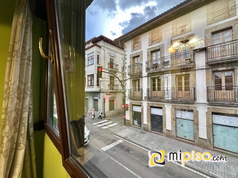 Foto 86d0acbc-346d-4b9a-ad15-2f9be933b47d. Casa a Ampuero