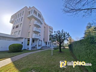 Rent Flat in Derechos humano 36. Alquiler temporada verano.   2ª agosto 1.600. junio y septiembre