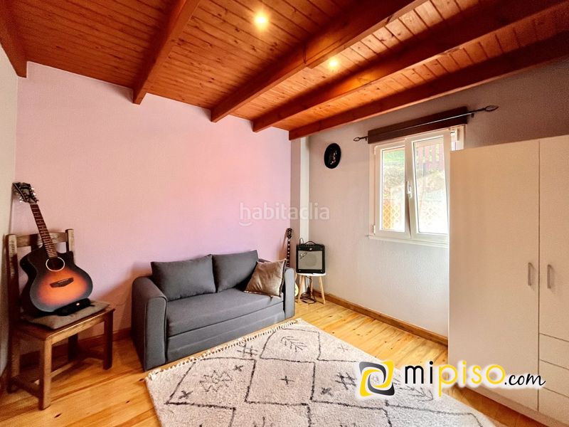 Foto b3fe5b50-2a3e-4949-91ab-2e6b919bf2ec. Xalet amb calefacció a Voto