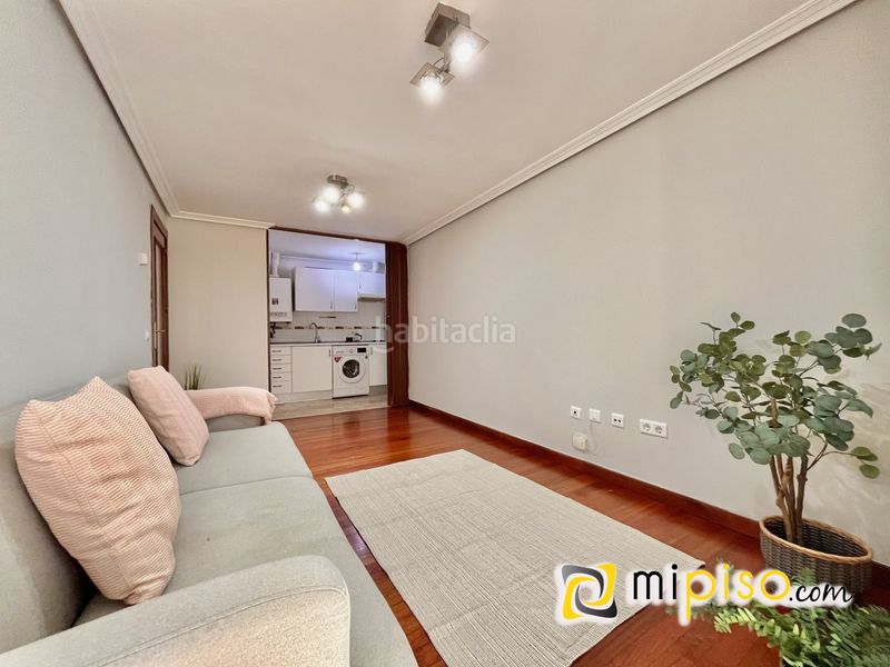 Foto 85b13da9-de26-4b2e-b38d-e520e5967af7. Pis amb calefacció a Santoña