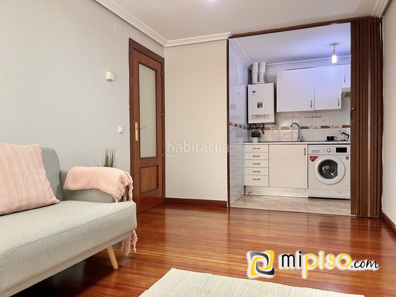 Foto 99200fbe-c615-486b-8f5d-aa6a7bc99182. Pis amb calefacció a Santoña