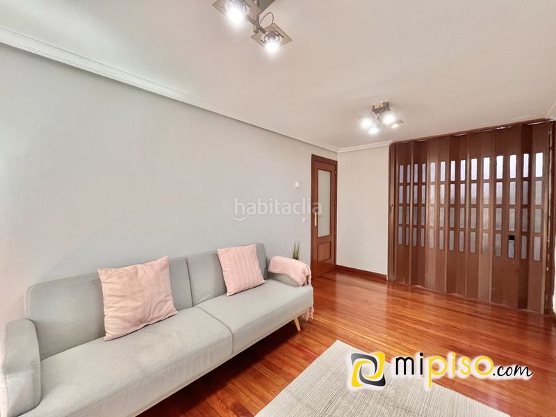 Foto cc33d66a-4b08-4da1-9c00-e5dc6e09ba66. Pis amb calefacció a Santoña