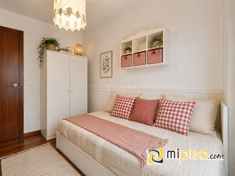 Foto 020b9fec-43ee-42ac-b578-95d09f4c4f5e. Pis amb calefacció aparcament a Santoña