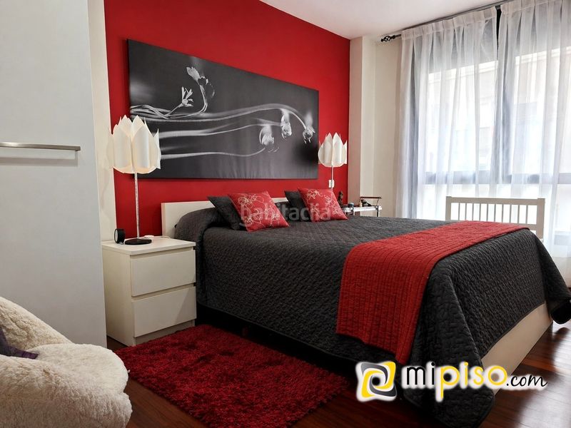 Foto 7739de50-4ad6-4e3a-afd6-27e682997550. Pis amb calefacció aparcament a Santoña