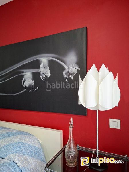 Foto a12f4a6d-350a-4725-a8c7-b064c41828c5. Pis amb calefacció aparcament a Santoña