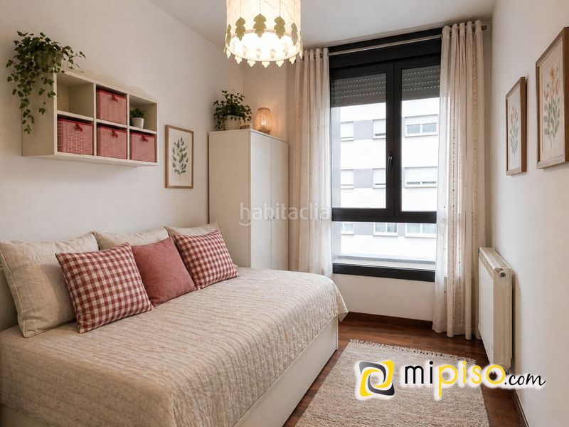 Foto d5cf21fd-2109-4193-a8af-e2d547e8aeff. Pis amb calefacció aparcament a Santoña