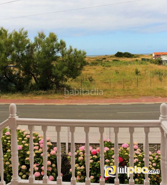 Foto babf791e-2b04-4976-ab86-bdd689f92de5. Casa amb calefacció aparcament a Santoña