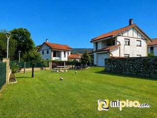 Chalet à Hazas 88. Desde inmobiliaria mi piso te presentamos este espectacular chal