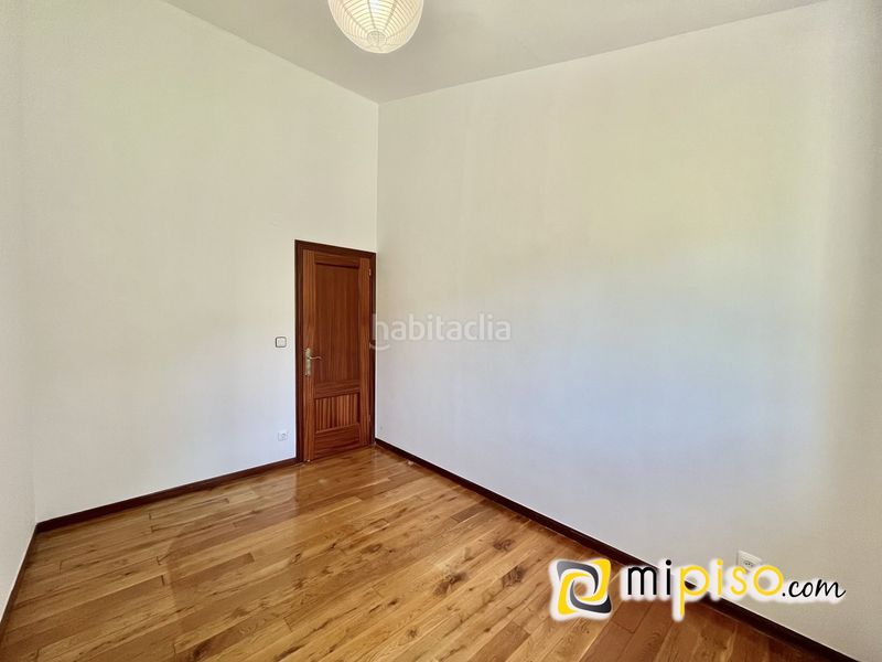 Foto 0a1edba9-d96c-4018-9c33-ad0afbe74fc3. Xalet a bedul (el) 25 a Limpias