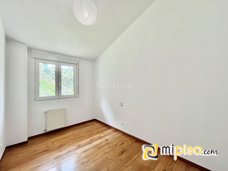 Foto c316af1f-69e9-4204-9d03-dfcc503ecaf9. Xalet a bedul (el) 25 a Limpias