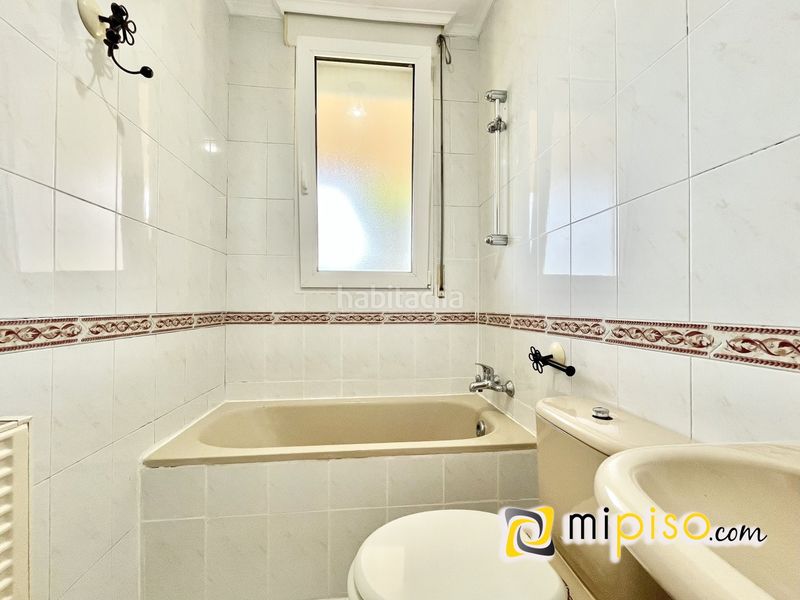 Foto c37ea540-fa51-478b-8d18-563b2fcc69ff. Xalet a bedul (el) 25 a Limpias