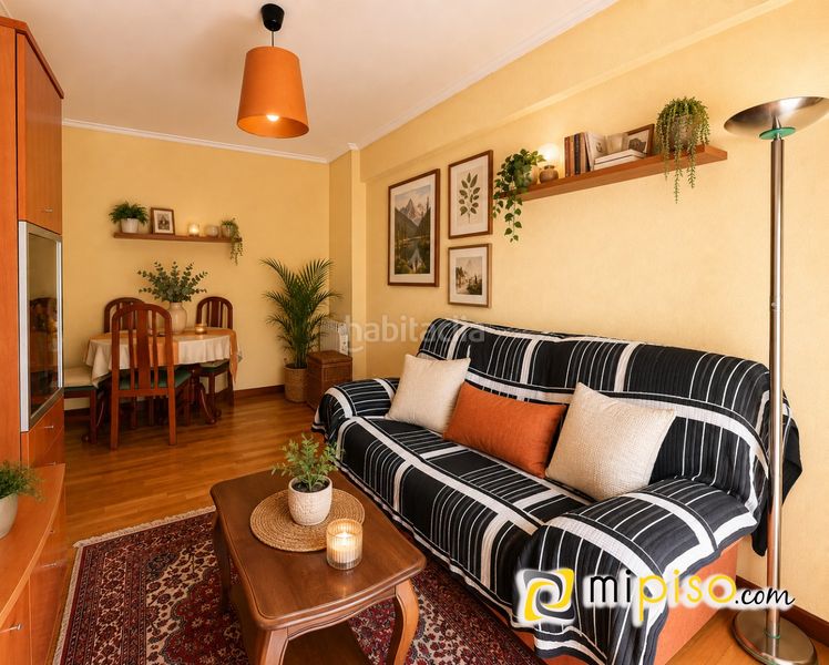 Foto 04b1cded-4755-4609-ba62-64843f5a7ab4. Pis a Centro Laredo