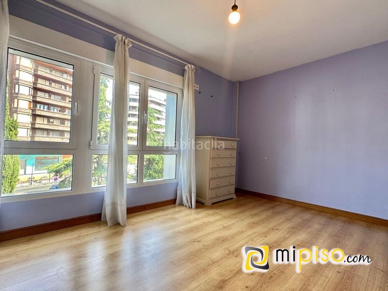Foto 6796f25c-c260-4660-a067-db066e1b6a2f. Piso en del ayuntamiento 19 desde inmobiliaria mi piso os presentamos este magnífico piso situado en pleno corazón , una vivienda que destaca por en Colindres