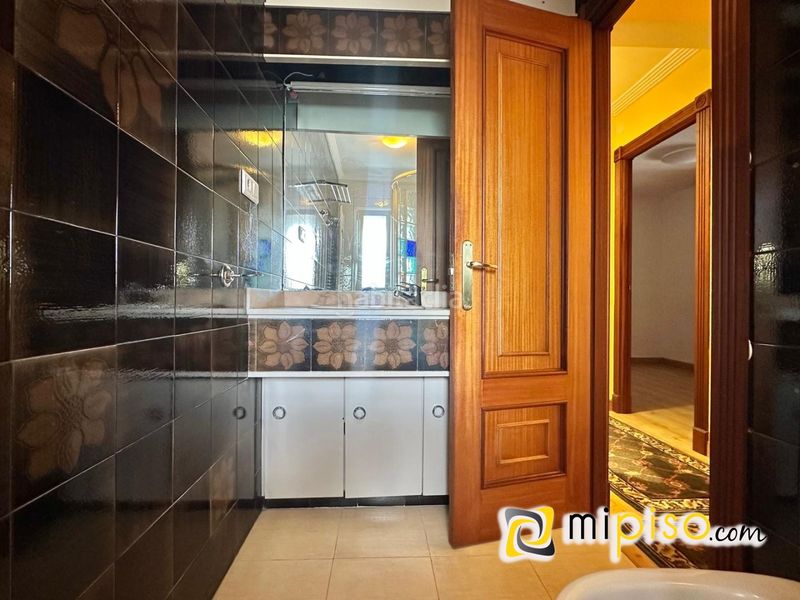 Foto 73be3ab7-b141-46b8-b7af-c6c17f8e8629. Piso en del ayuntamiento 19 desde inmobiliaria mi piso os presentamos este magnífico piso situado en pleno corazón , una vivienda que destaca por en Colindres