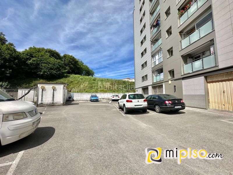 Foto a9b8bad7-e800-4ca9-84f9-604ad1f7e51a. Piso en del ayuntamiento 19 desde inmobiliaria mi piso os presentamos este magnífico piso situado en pleno corazón , una vivienda que destaca por en Colindres