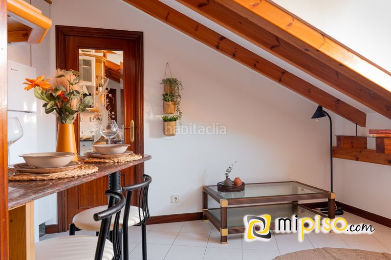 Foto eaacdb14-756c-433c-bd84-b2280a25b5ff. Pis a sta maria 3 a Centro Laredo
