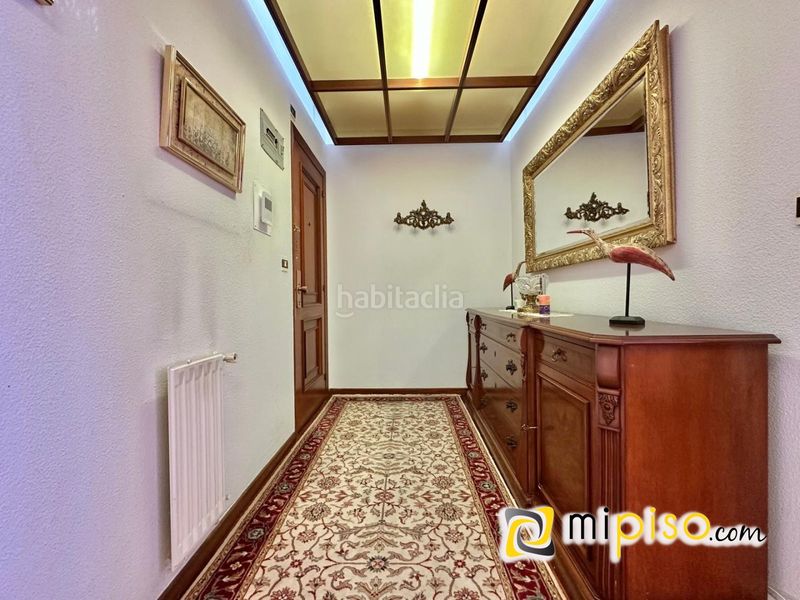 Foto cc8a895b-ea03-455c-825b-3d7587c66109. Lloguer pis amb calefacció a Centro Laredo