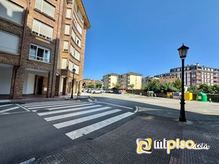 Appartement à Pablo puente 6. Desde inmobiliaria mi piso te presentamos este espectacular piso