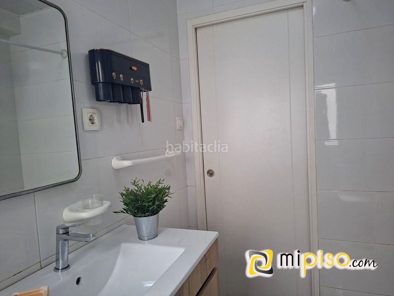 Foto 4eb3b061-aaf7-4135-95c0-fa45e1d80c3c. Pis amb calefacció a Santoña