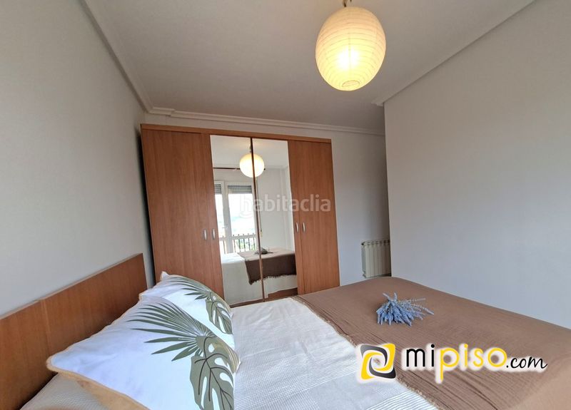 Foto df8bd1d3-fcdb-4f2c-80a6-89d62578f6a5. Pis amb calefacció aparcament piscina a Meruelo