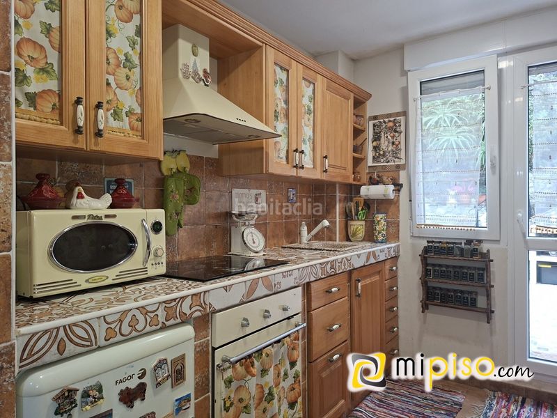 Foto a00a0434-092e-4c4a-905f-de4e4274aa6d. Xalet amb calefacció aparcament a Argoños