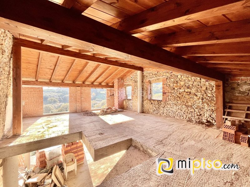 Foto c051c4f0-9c6f-43b9-93ed-409fb9674ee8. Casa a el solar 2 a El Callejo - La Pesquera - La Arenosa Laredo