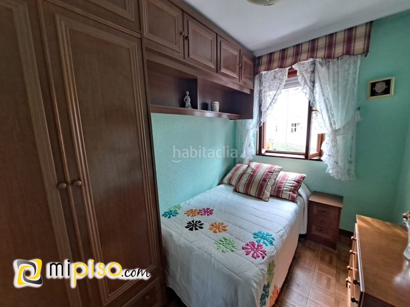 Foto bc0bb6e1-302f-4ed2-ba64-d0a3d57434e0. Lloguer pis a pintor santiago montes 3 a Centro Laredo