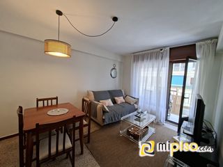 Lloguer Pis  Enrique mowinckel 50. Alquiler agosto por quincenas 1.800. en primera linea de playa,