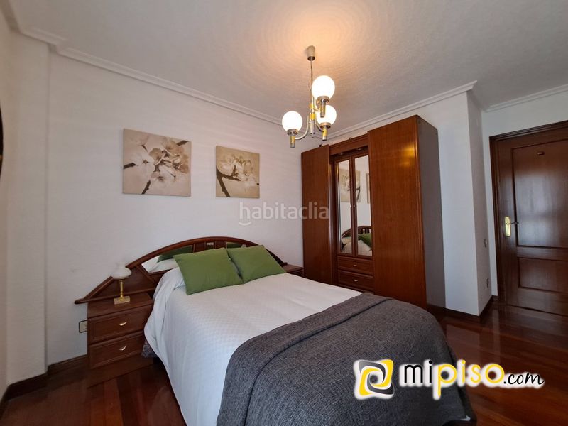 Foto a3cd13de-08e0-4e08-a246-ad5f93529598. Pis amb calefacció aparcament piscina a Santoña
