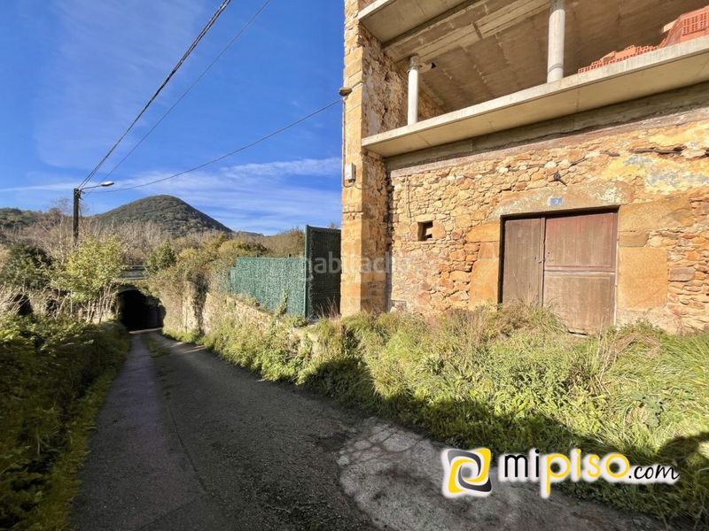 Foto 3da5f7a5-981d-4e67-b08a-4cae4f24c331. Casa amb calefacció a El Callejo - La Pesquera - La Arenosa Laredo