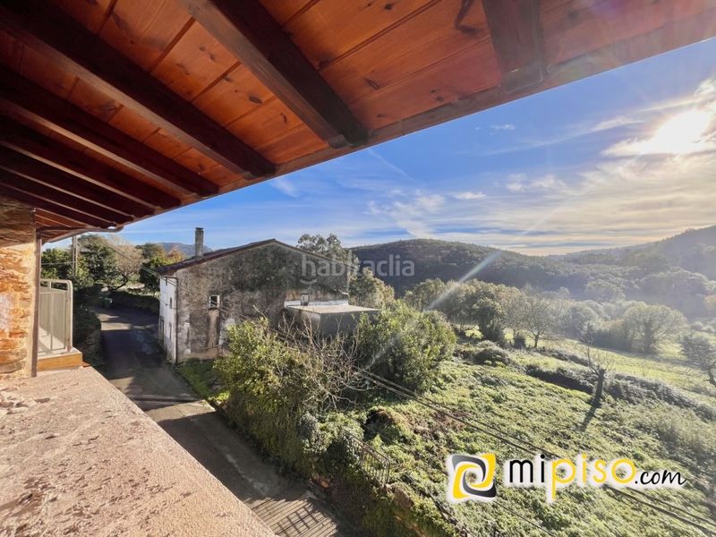 Foto 45b4df2f-809a-4890-a618-a5e0c3a00617. Casa amb calefacció a El Callejo - La Pesquera - La Arenosa Laredo