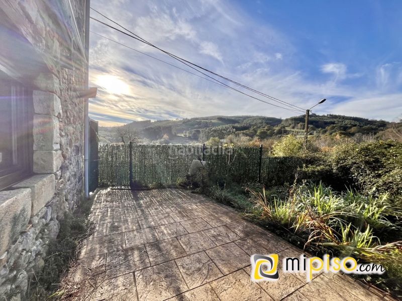 Foto 4df96669-2122-4061-a57e-ec5fab2c9566. Casa amb calefacció a El Callejo - La Pesquera - La Arenosa Laredo