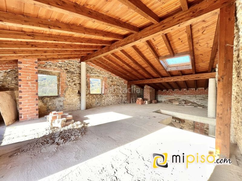 Foto 58ab50aa-a806-4137-aff1-d6f2ee016bb2. Casa amb calefacció a El Callejo - La Pesquera - La Arenosa Laredo