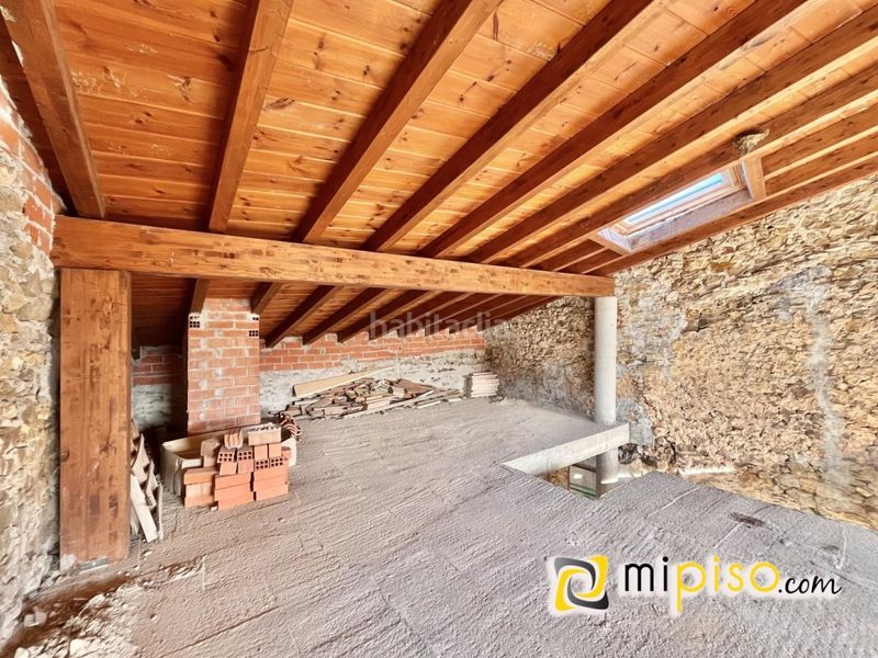 Foto 615d268a-1c29-48e4-8e92-476e870a4838. Casa amb calefacció a El Callejo - La Pesquera - La Arenosa Laredo