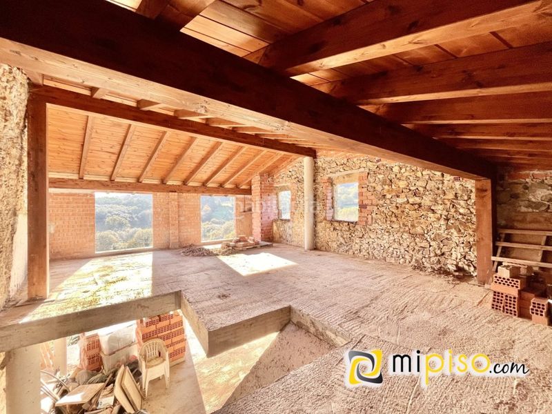Foto 70051827-6c27-47c3-aaab-85e0e33283b0. Casa amb calefacció a El Callejo - La Pesquera - La Arenosa Laredo