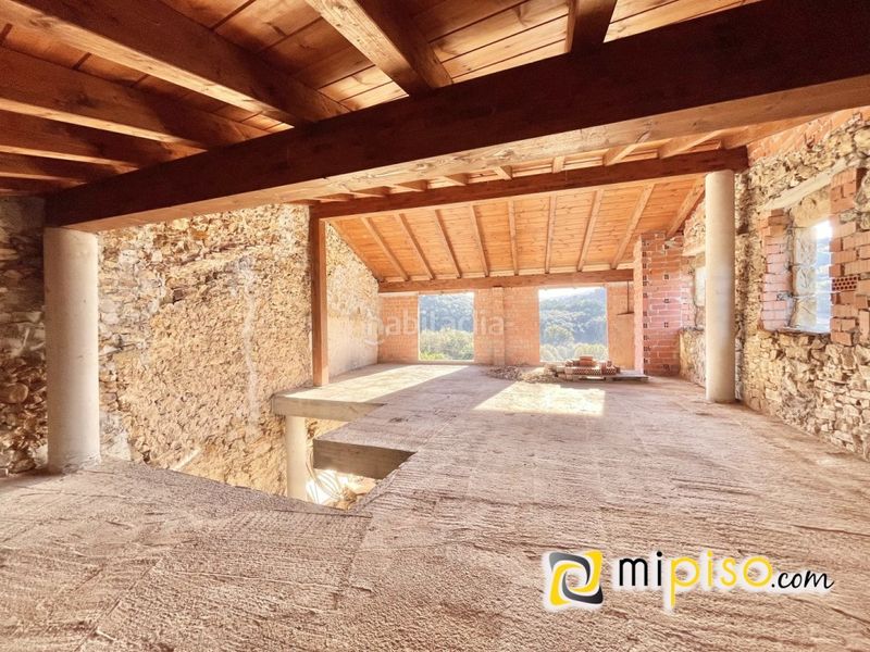 Foto a09f95ec-6410-479f-9f22-c1af4c7792e0. Casa amb calefacció a El Callejo - La Pesquera - La Arenosa Laredo